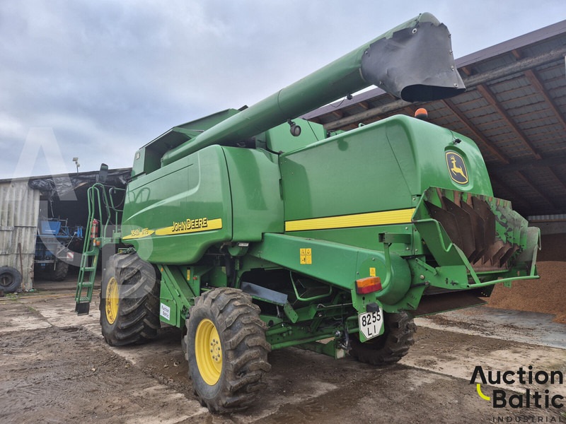 John Deere 9540 - Moissonneuse-batteuse: photos 4 John Deere 9540 - Moissonneuse-batteuse: photos 4