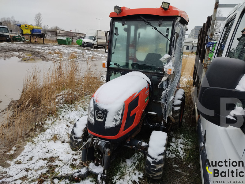 KIOTI CK 2810 - Tracteur agricole: photos 2 KIOTI CK 2810 - Tracteur agricole: photos 2