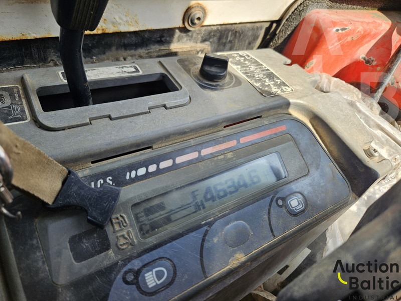 Mini pelle Kubota KX 61-3: photos 10