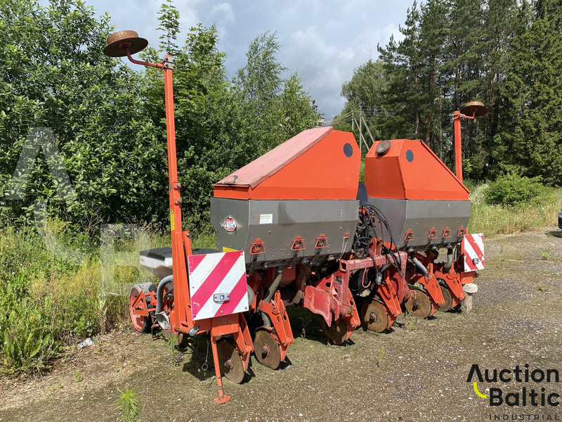 Kuhn Planter 2 - Semoir monograine: photos 1 Kuhn Planter 2 - Semoir monograine: photos 1