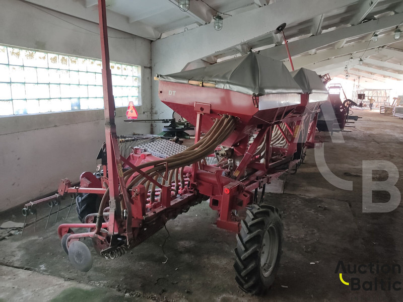 Kverneland DT-6 - Semoir/ Planteuse: photos 3 Kverneland DT-6 - Semoir/ Planteuse: photos 3