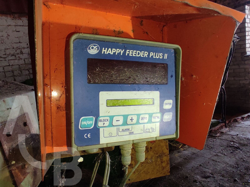 Labrador MT90 - Matériel d'élevage: photos 5 Labrador MT90 - Matériel d'élevage: photos 5