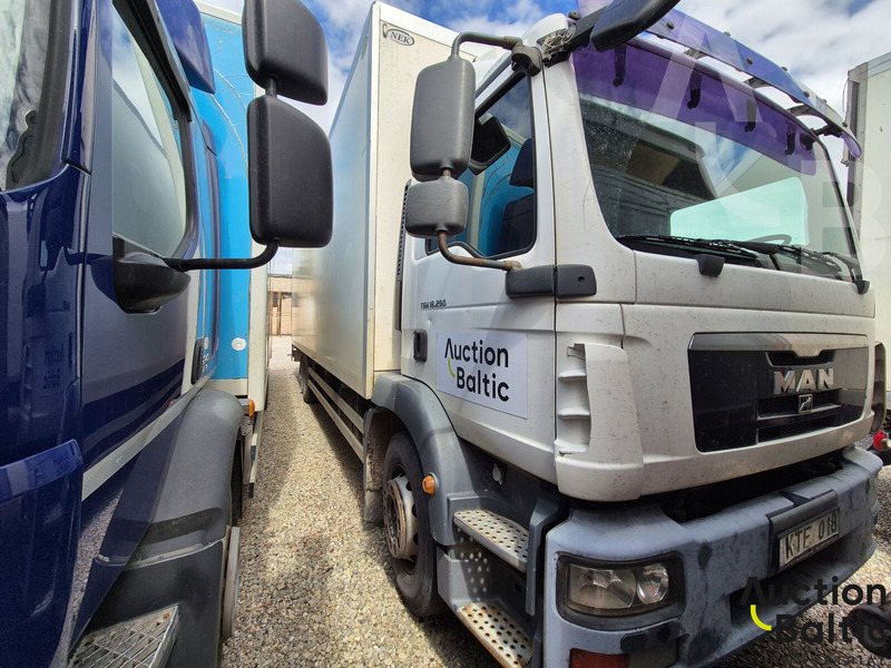 MAN 18.290 - Camion fourgon: photos 2 MAN 18.290 - Camion fourgon: photos 2