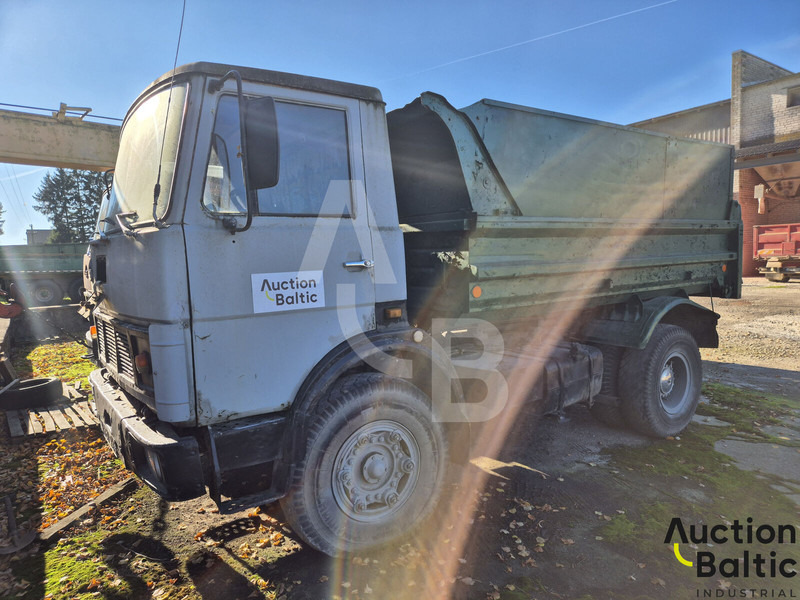 Maz 5551 - Camion benne: photos 1 Maz 5551 - Camion benne: photos 1