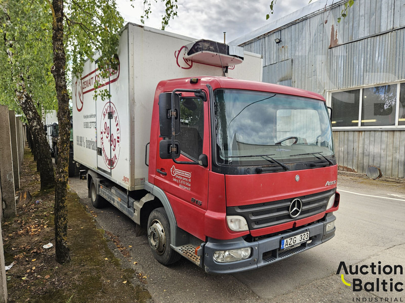 Mercedes-Benz 815 - Camion frigorifique: photos 2 Mercedes-Benz 815 - Camion frigorifique: photos 2