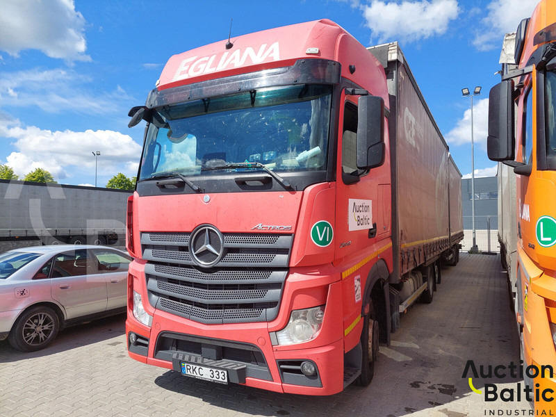 Mercedes-Benz Actros 2542 L - Camion à rideaux coulissants: photos 2 Mercedes-Benz Actros 2542 L - Camion à rideaux coulissants: photos 2