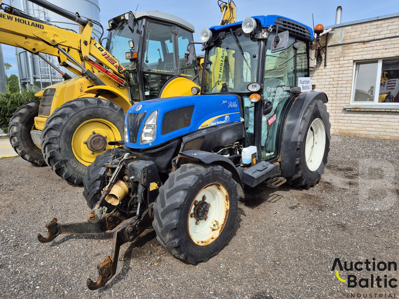 New Holland T 4030 - Tracteur agricole: photos 3 New Holland T 4030 - Tracteur agricole: photos 3