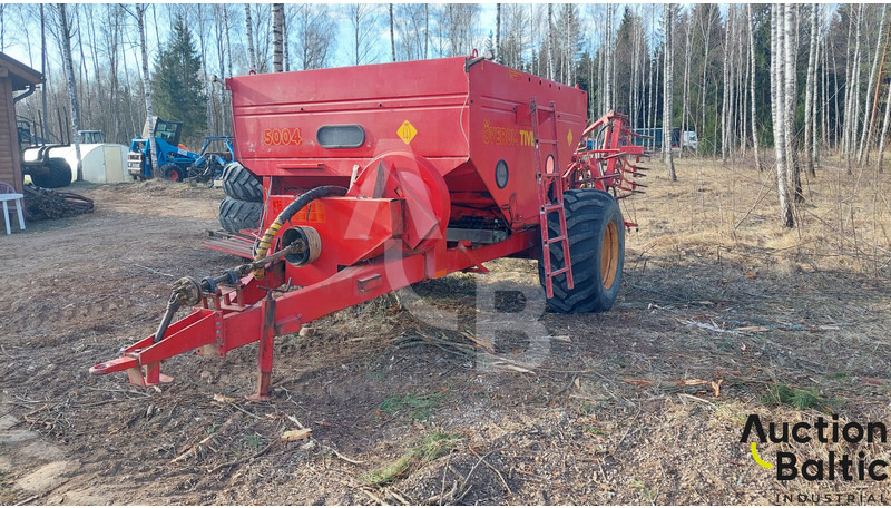Overum Combijet 5004 - Combiné de semis: photos 1 Overum Combijet 5004 - Combiné de semis: photos 1