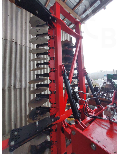 ROL/EX Taurus 6 - Cover crop: photos 5 ROL/EX Taurus 6 - Cover crop: photos 5