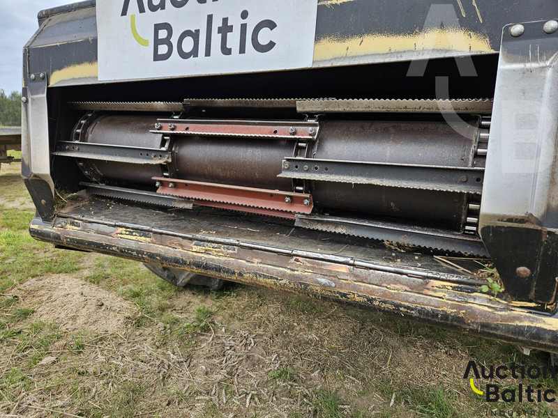 Moissonneuse-batteuse pour transport de la nourriture Rostselmash Acros 595 Plus: photos 19 Moissonneuse-batteuse pour transport de la nourriture Rostselmash Acros 595 Plus: photos 19