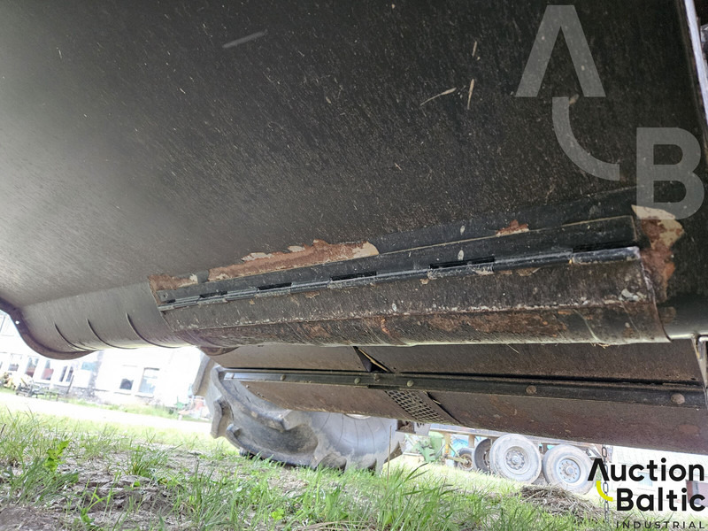 Moissonneuse-batteuse pour transport de la nourriture Rostselmash Acros 595 Plus: photos 15 Moissonneuse-batteuse pour transport de la nourriture Rostselmash Acros 595 Plus: photos 15