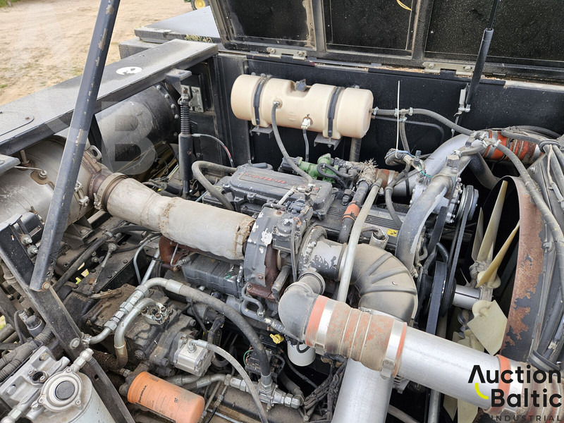 Moissonneuse-batteuse pour transport de la nourriture Rostselmash Acros 595 Plus: photos 20 Moissonneuse-batteuse pour transport de la nourriture Rostselmash Acros 595 Plus: photos 20