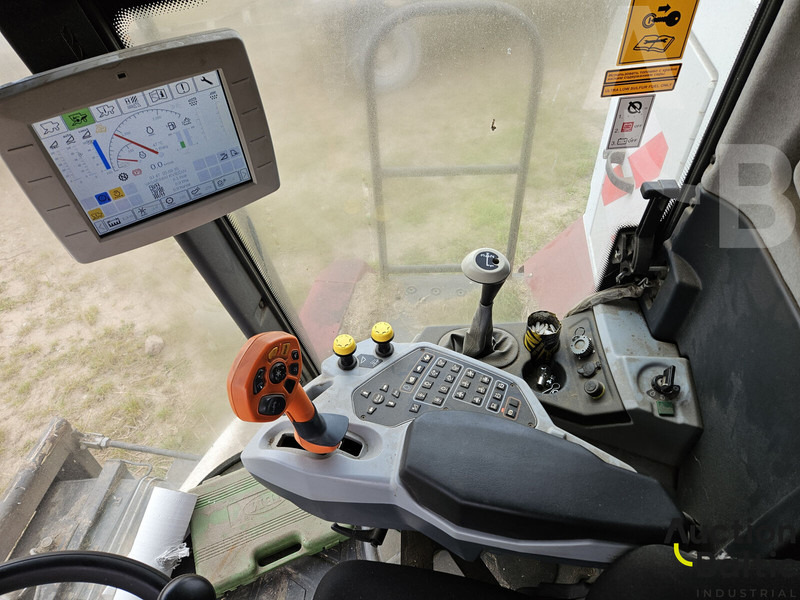 Moissonneuse-batteuse pour transport de la nourriture Rostselmash Acros 595 Plus: photos 11 Moissonneuse-batteuse pour transport de la nourriture Rostselmash Acros 595 Plus: photos 11