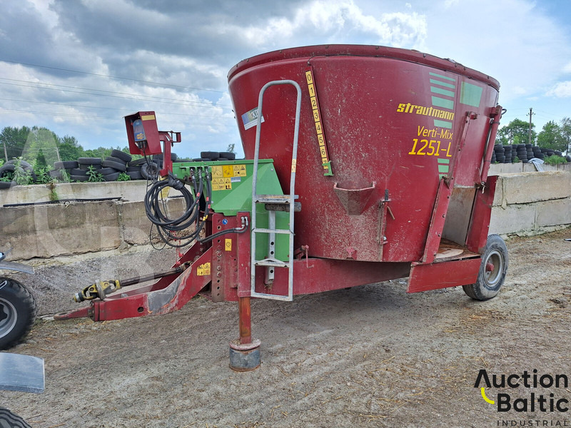 Strautmann VM 1251 L - Matériel d'élevage: photos 1 Strautmann VM 1251 L - Matériel d'élevage: photos 1