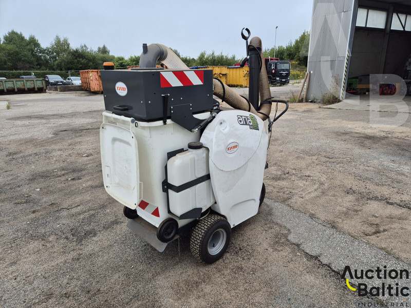 TSM Aria 240 - Balayeuse de voirie: photos 4 TSM Aria 240 - Balayeuse de voirie: photos 4