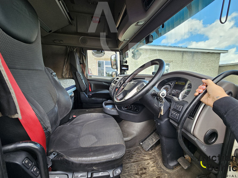 DAF XF460 - Tracteur routier: photos 4 DAF XF460 - Tracteur routier: photos 4