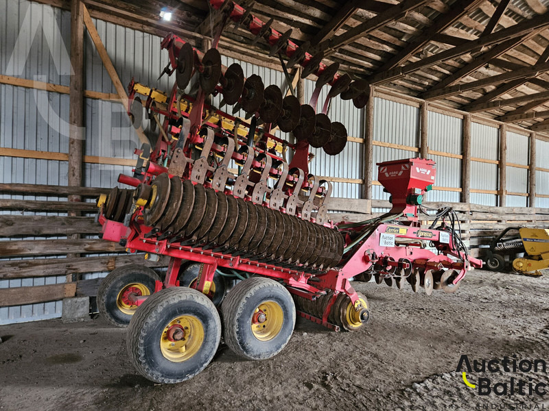 Vaderstad Carrier650 - Cover crop: photos 3 Vaderstad Carrier650 - Cover crop: photos 3