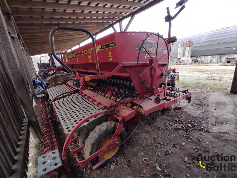 Vaderstad Rapid400C - Semoir/ Planteuse: photos 4 Vaderstad Rapid400C - Semoir/ Planteuse: photos 4