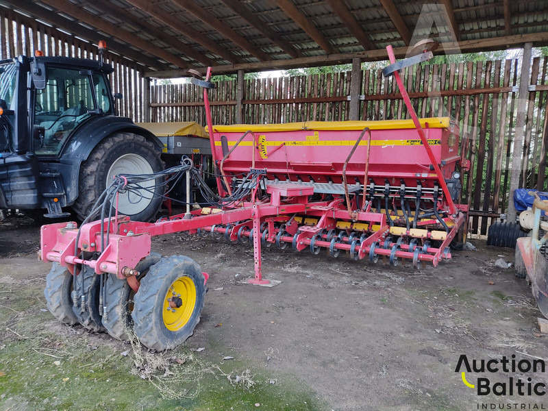 Vaderstad Rapid400C - Semoir/ Planteuse: photos 2 Vaderstad Rapid400C - Semoir/ Planteuse: photos 2