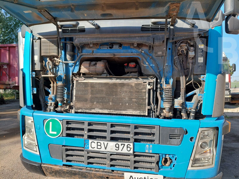 Volvo FH12 - Camion grumier: photos 5 Volvo FH12 - Camion grumier: photos 5