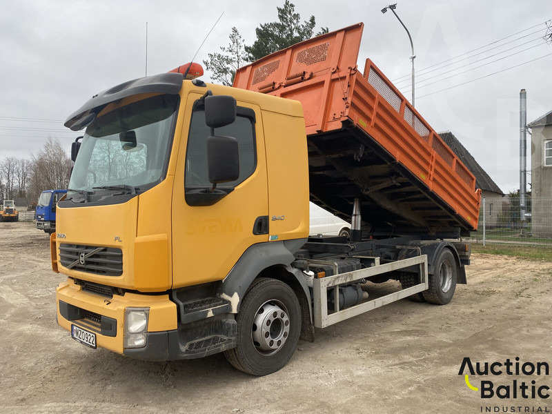 Volvo FL 240 4x2 - Camion benne: photos 2 Volvo FL 240 4x2 - Camion benne: photos 2