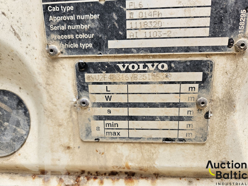 Remorqueuse Volvo FL 608: photos 20 Remorqueuse Volvo FL 608: photos 20
