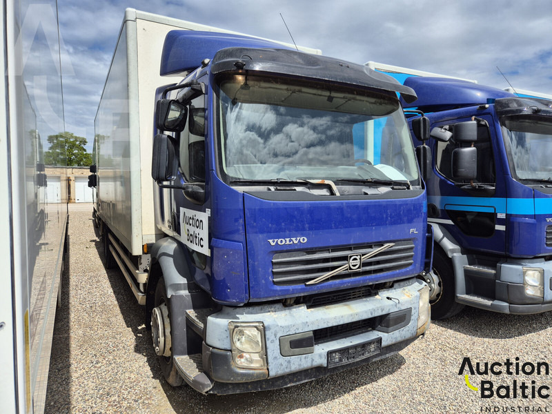 Volvo FL240 - Camion fourgon: photos 2 Volvo FL240 - Camion fourgon: photos 2
