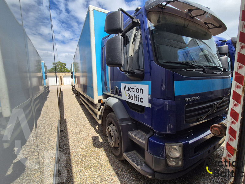 Volvo FL240 - Camion fourgon: photos 2 Volvo FL240 - Camion fourgon: photos 2