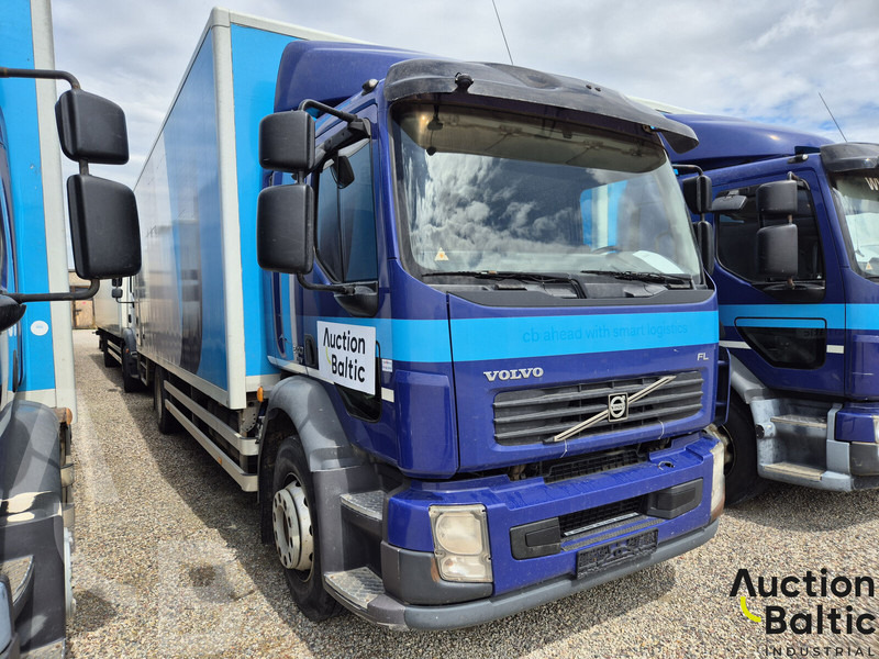 Volvo FL240 - Camion fourgon: photos 2 Volvo FL240 - Camion fourgon: photos 2