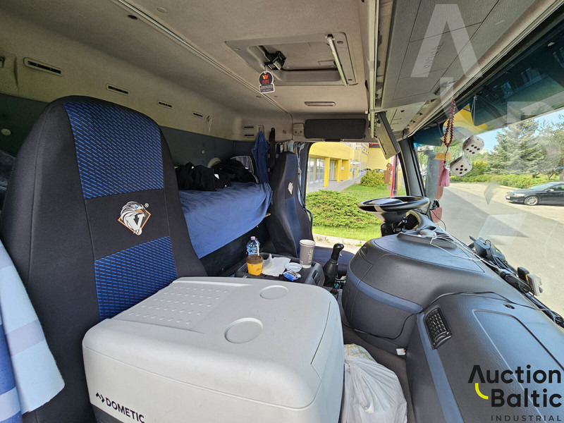 Volvo FM440 - Camion porte-voitures: photos 5 Volvo FM440 - Camion porte-voitures: photos 5