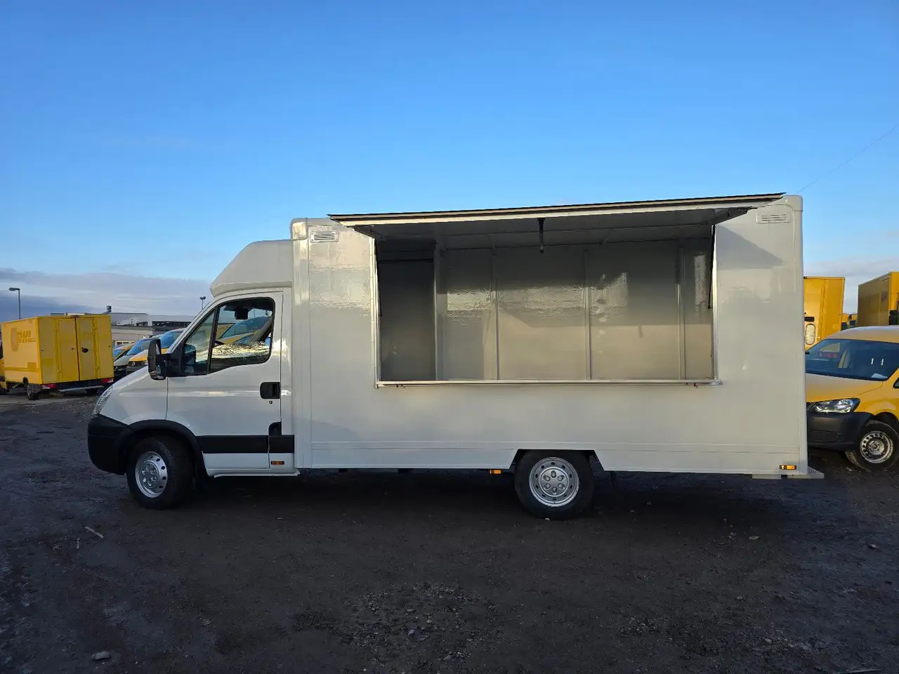 Iveco C30C/ FOODTRUCK/ Daily - Camion magasin: photos 2 Iveco C30C/ FOODTRUCK/ Daily - Camion magasin: photos 2