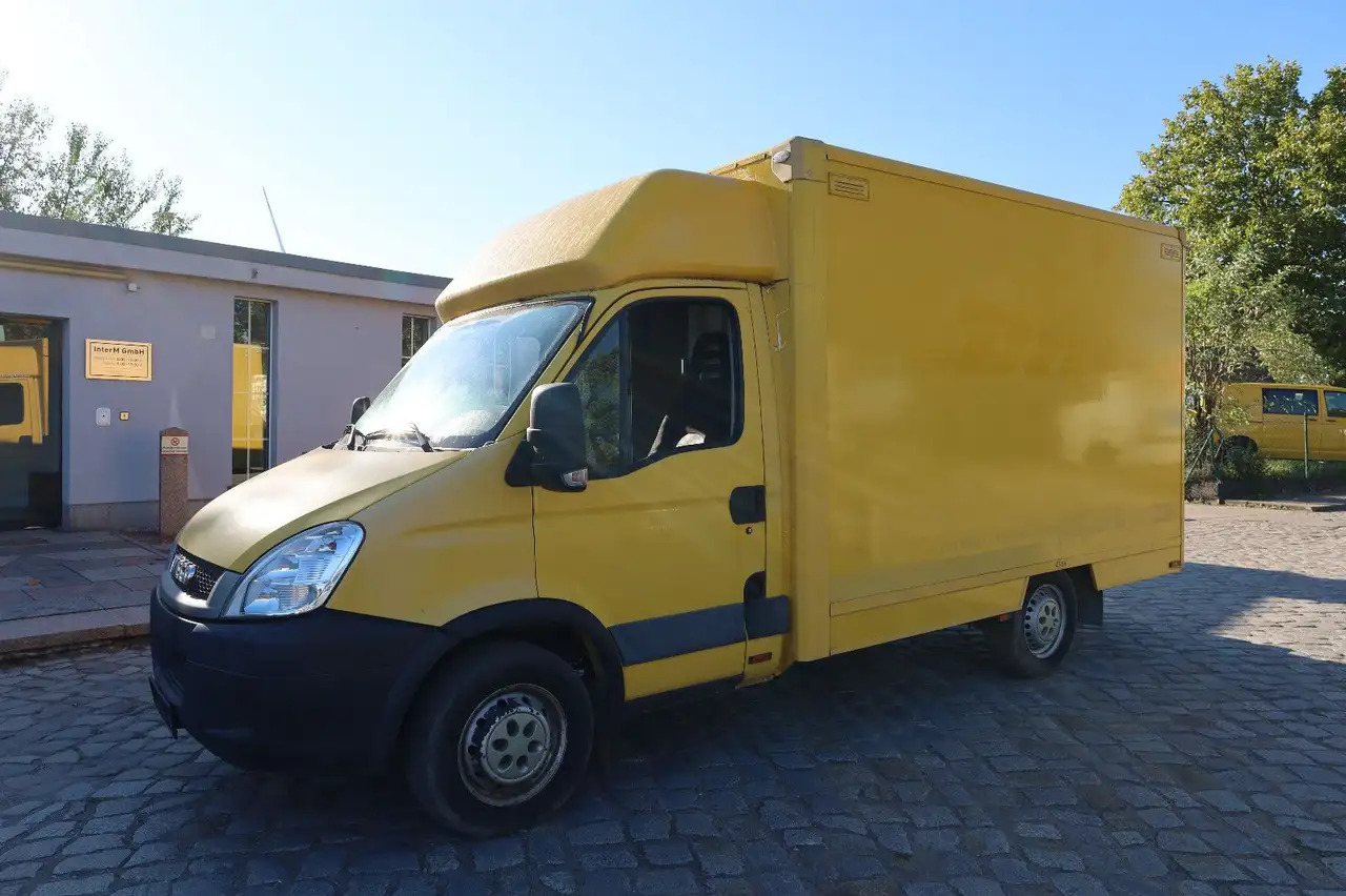 Iveco Daily/ Regalsystem/Luftfeder/KURZ/1. Hand - Fourgon grand volume: photos 2 Iveco Daily/ Regalsystem/Luftfeder/KURZ/1. Hand - Fourgon grand volume: photos 2