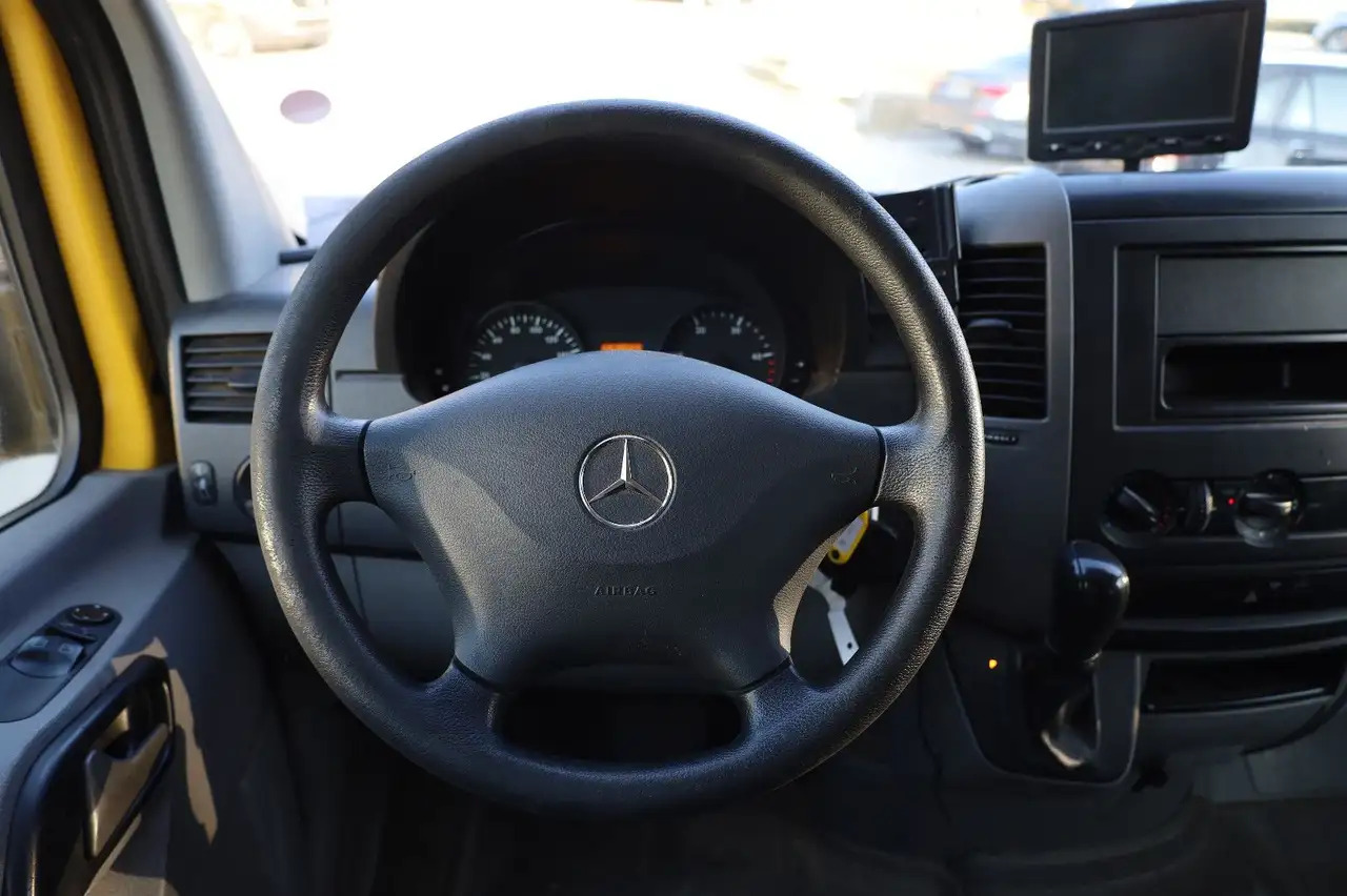 Mercedes-Benz Sprinter II Pritsche/ Koffer/Regalsystem - Fourgon grand volume: photos 5 Mercedes-Benz Sprinter II Pritsche/ Koffer/Regalsystem - Fourgon grand volume: photos 5