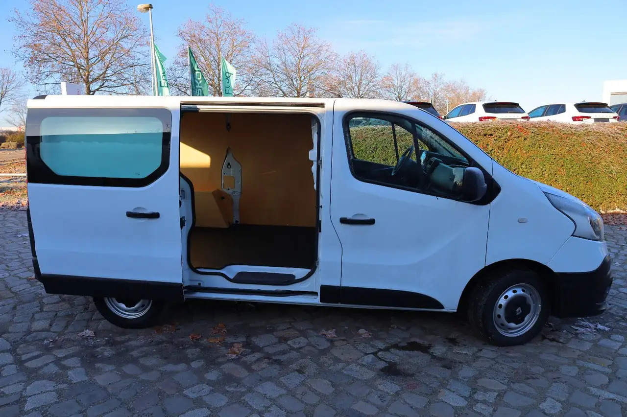 Renault Trafic Komfort/1. Hand/89kW - Fourgon utilitaire: photos 5 Renault Trafic Komfort/1. Hand/89kW - Fourgon utilitaire: photos 5