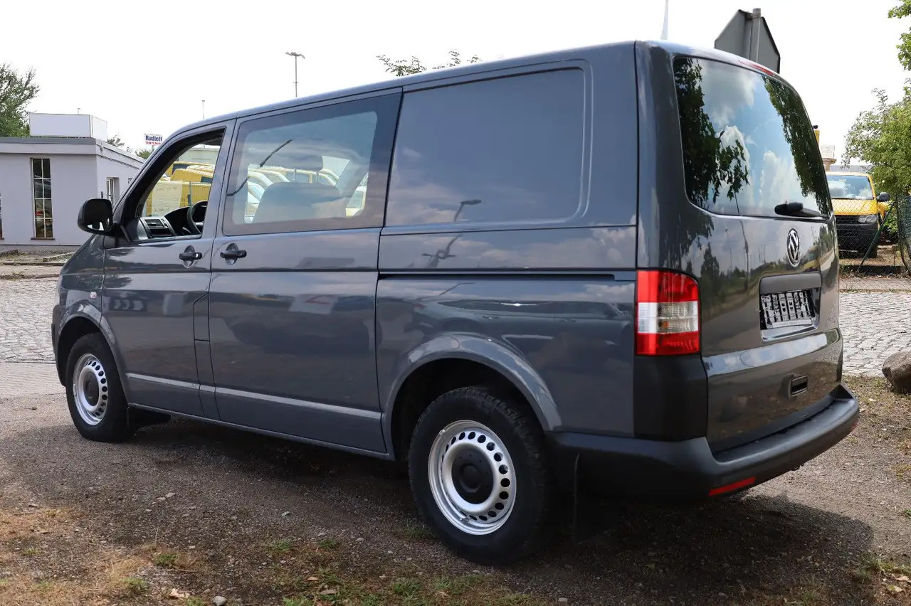 Volkswagen T5 Transporter Kasten-Kombi 2.0 TDI/EU5/5-Sitze - Voiture: photos 4 Volkswagen T5 Transporter Kasten-Kombi 2.0 TDI/EU5/5-Sitze - Voiture: photos 4