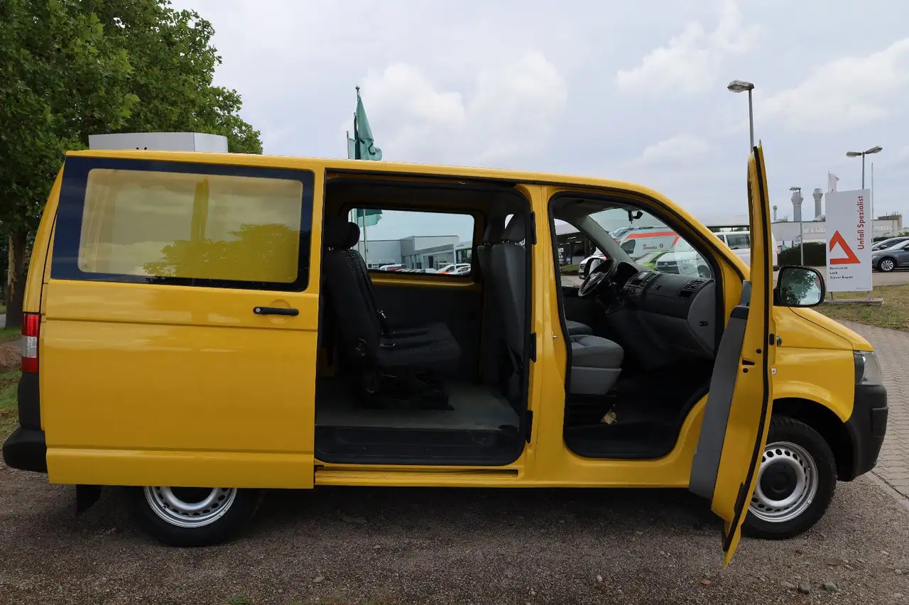 Volkswagen T5 Transporter Kasten-Kombi 2.0 TDI/EU5/5-Sitze - Utilitaire double cabine: photos 1 Volkswagen T5 Transporter Kasten-Kombi 2.0 TDI/EU5/5-Sitze - Utilitaire double cabine: photos 1
