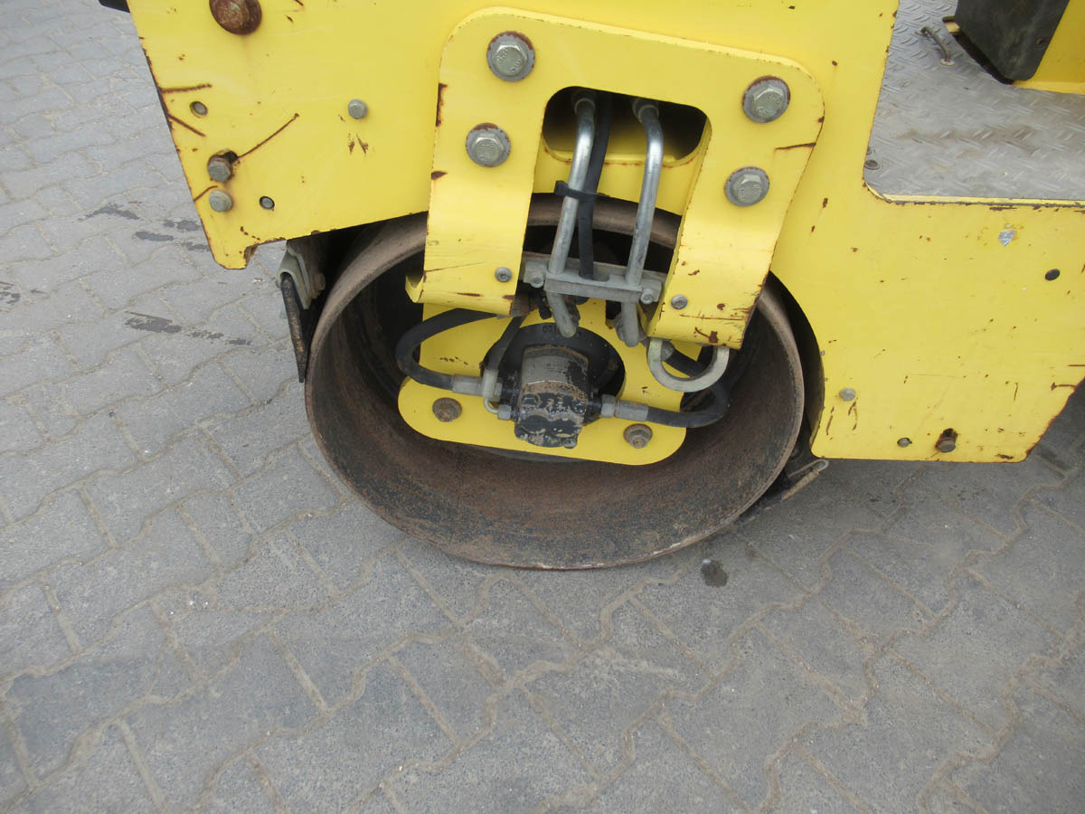 Compacteur BOMAG BW80AD-5: photos 8
