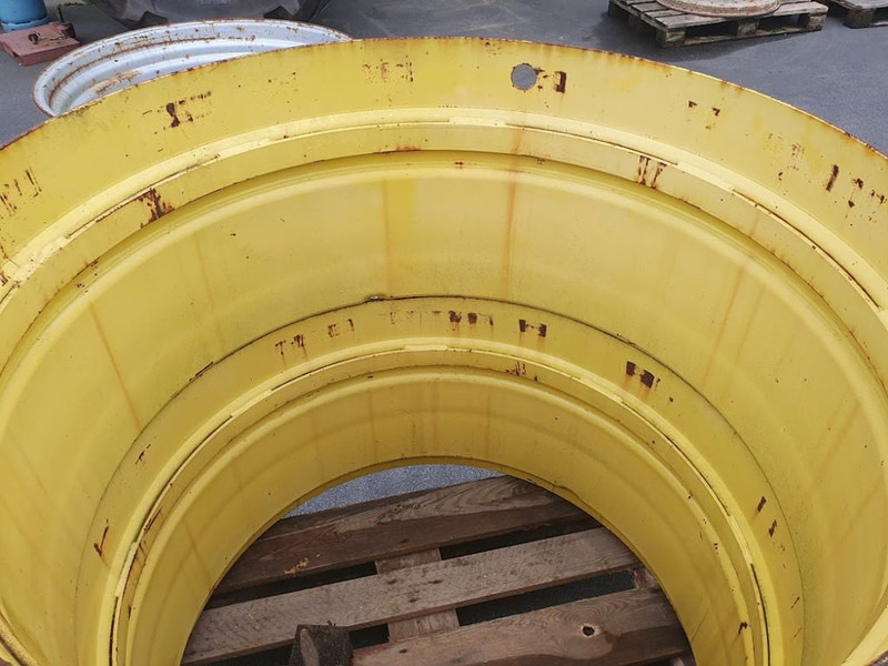 John Deere velgen 14x38 - Jante: photos 2 John Deere velgen 14x38 - Jante: photos 2