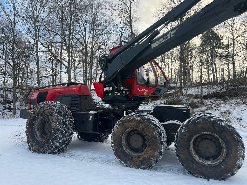 Abatteuse Komatsu 951: photos 7