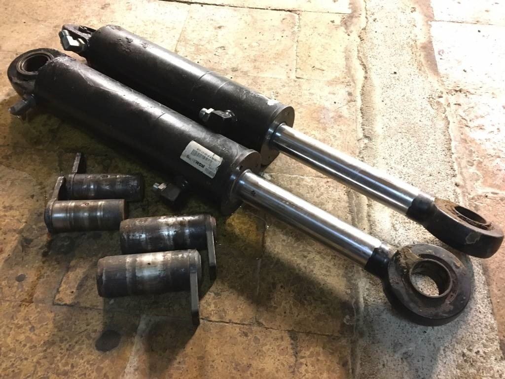 Komatsu Dozer blade - Lame pour Matériel forestier: photos 5 Komatsu Dozer blade - Lame pour Matériel forestier: photos 5