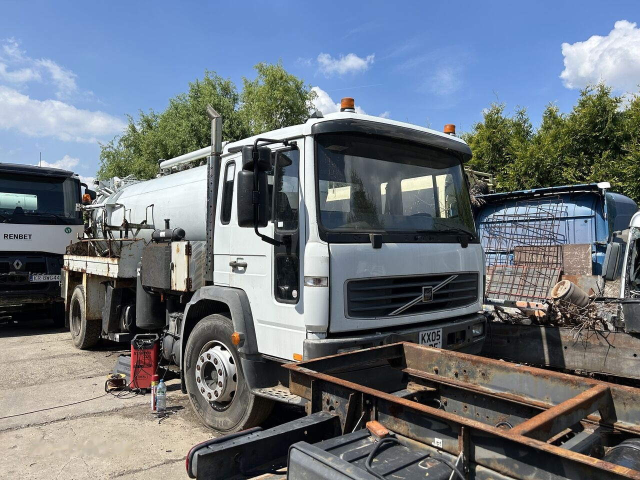 Volvo FL6.18 - Camion hydrocureur: photos 1 Volvo FL6.18 - Camion hydrocureur: photos 1