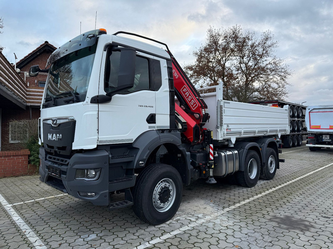 MAN TGS 26.400 6x4 Krankipper Fassi/SOFORT VERFÜGBAR - Camion, Camion grue: photos 2 MAN TGS 26.400 6x4 Krankipper Fassi/SOFORT VERFÜGBAR - Camion, Camion grue: photos 2