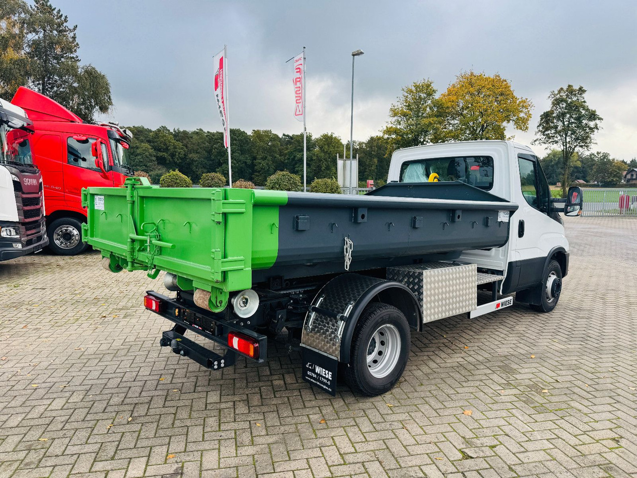 Iveco Daily 70C18H Hyva Abrollkipper - Camion ampliroll: photos 3 Iveco Daily 70C18H Hyva Abrollkipper - Camion ampliroll: photos 3