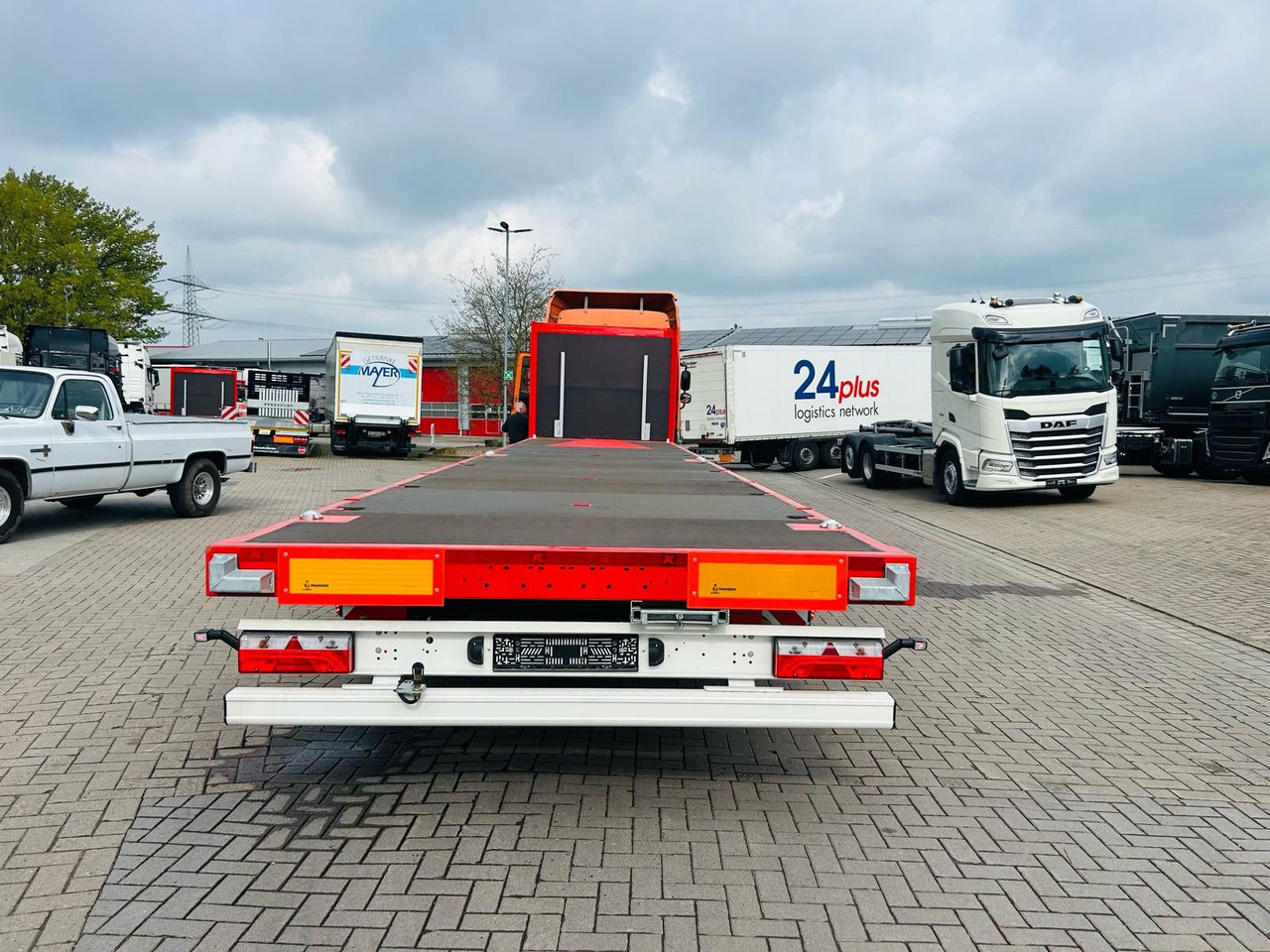 Kässbohrer K.SFS M Mega Plattform Auflieger Sofort Verfügba - Semi-remorque plateau: photos 5 Kässbohrer K.SFS M Mega Plattform Auflieger Sofort Verfügba - Semi-remorque plateau: photos 5