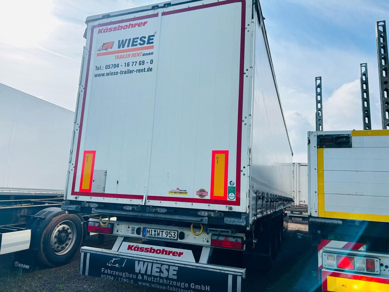 Kässbohrer Schiebeplanen Auflieger - Semi-remorque rideaux coulissants: photos 2 Kässbohrer Schiebeplanen Auflieger - Semi-remorque rideaux coulissants: photos 2