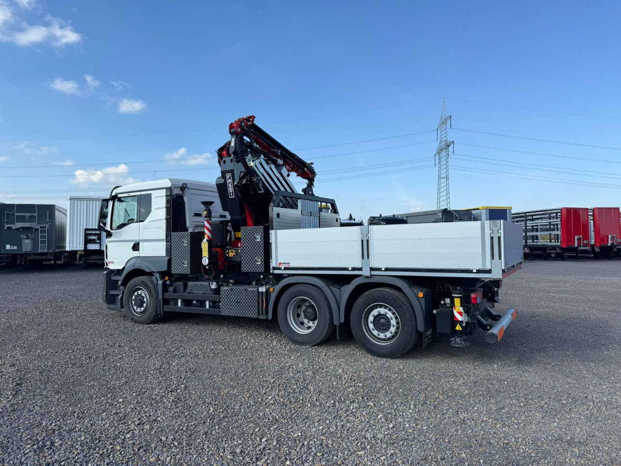 MAN 26.470 6x4-4 Hydrodrive Fassi Kran F545 Jib - Camion plateau, Camion grue: photos 3 MAN 26.470 6x4-4 Hydrodrive Fassi Kran F545 Jib - Camion plateau, Camion grue: photos 3