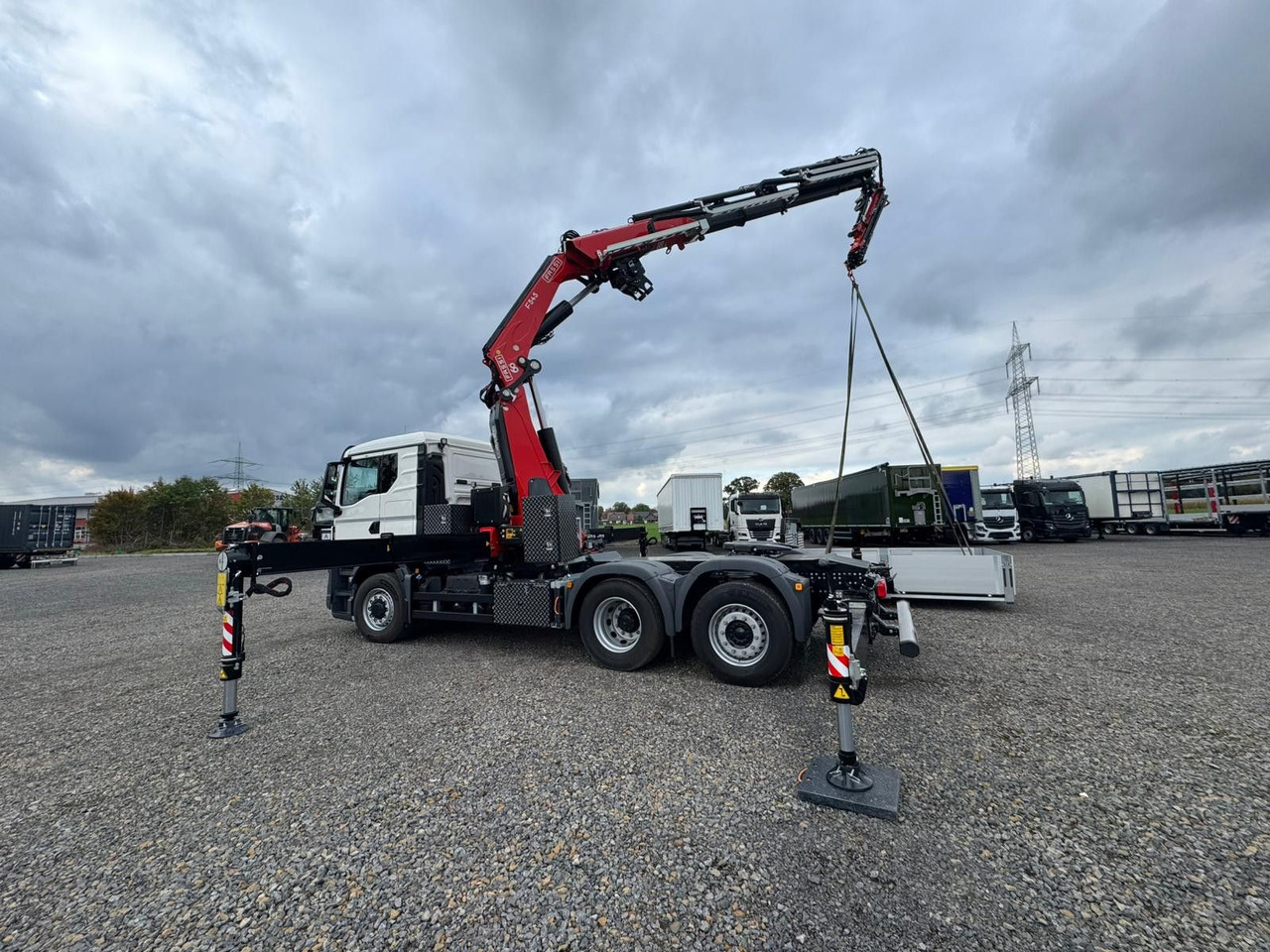 MAN 26.470 6x4-4 Hydrodrive Fassi Kran F545 Jib - Camion plateau, Camion grue: photos 2 MAN 26.470 6x4-4 Hydrodrive Fassi Kran F545 Jib - Camion plateau, Camion grue: photos 2