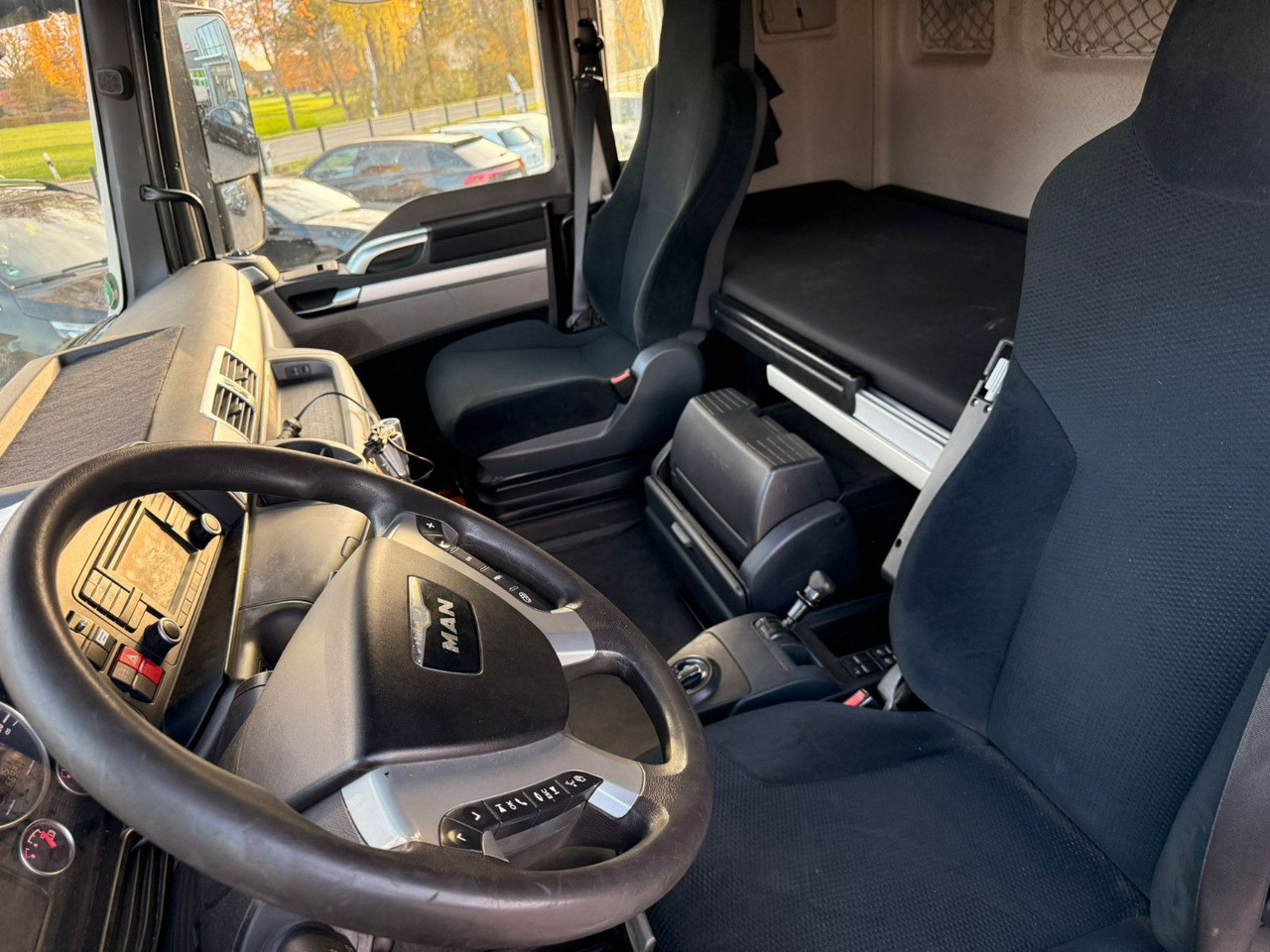 Camion grue MAN TGX 26.440 6x2 mit HMF 3000-5 Kran Top Zustand: photos 11