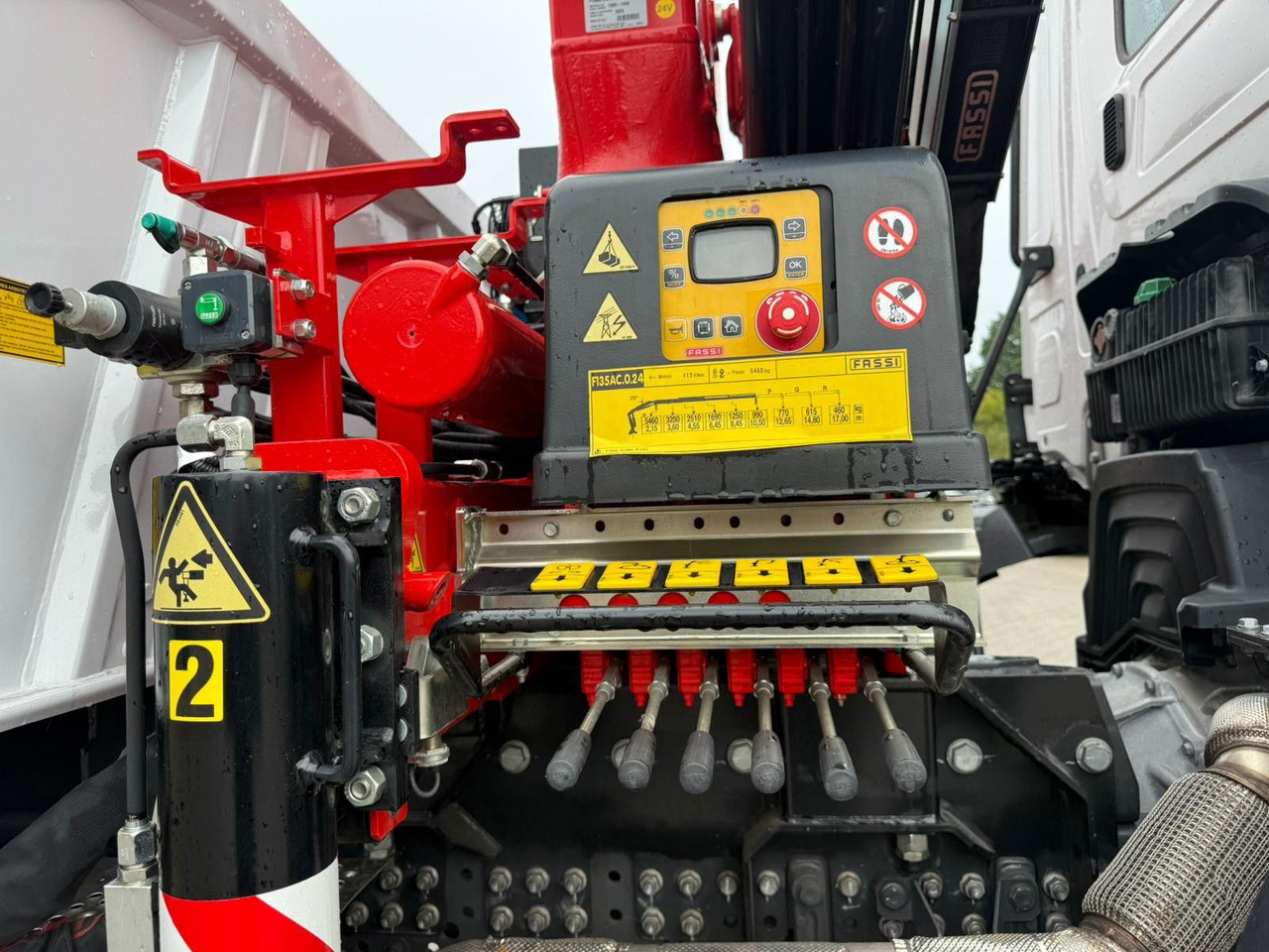 Mercedes-Benz Arocs 1835 4x4 Allrad Fassi F135 Kran Kipper - crédit-bail Mercedes-Benz Arocs 1835 4x4 Allrad Fassi F135 Kran Kipper: photos 14 Mercedes-Benz Arocs 1835 4x4 Allrad Fassi F135 Kran Kipper - crédit-bail Mercedes-Benz Arocs 1835 4x4 Allrad Fassi F135 Kran Kipper: photos 14