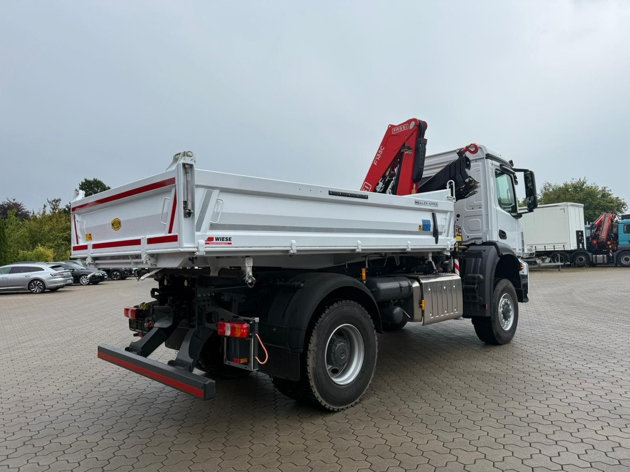 Mercedes-Benz Arocs 1835 4x4 Allrad Fassi F135 Kran Kipper - Camion grue: photos 3 Mercedes-Benz Arocs 1835 4x4 Allrad Fassi F135 Kran Kipper - Camion grue: photos 3